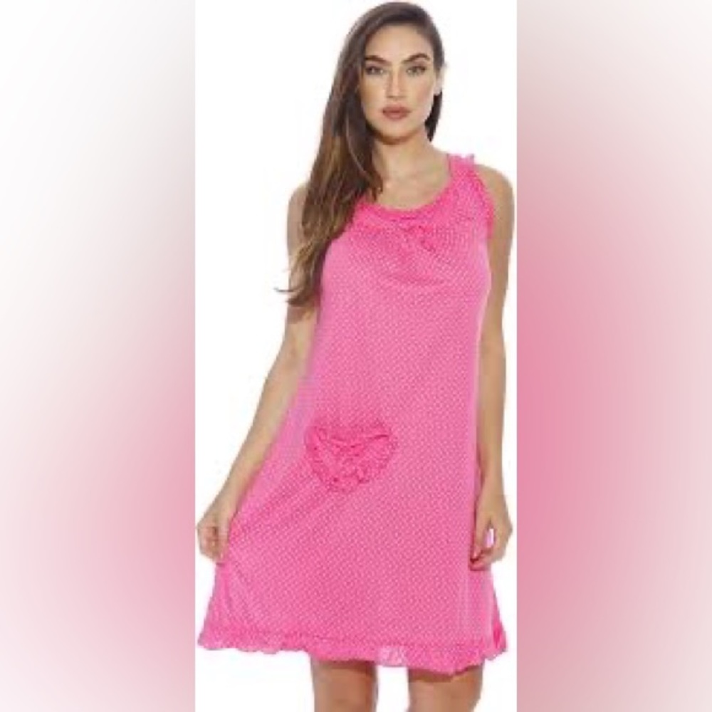 Pretty pink short nightgown, size small.